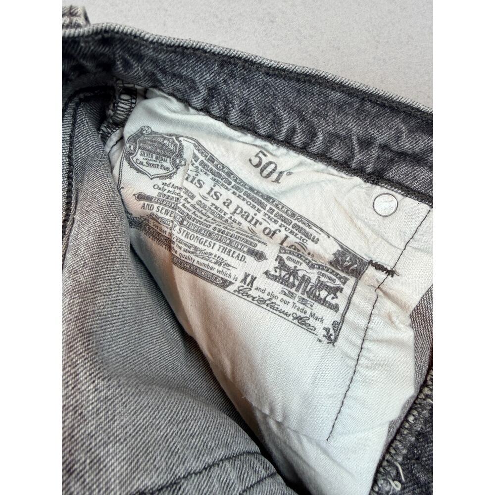 Levi's 501 Women's Denim Cutoff Shorts Size 28 Gray Black Distressed High Rise - Picture 3 of 8